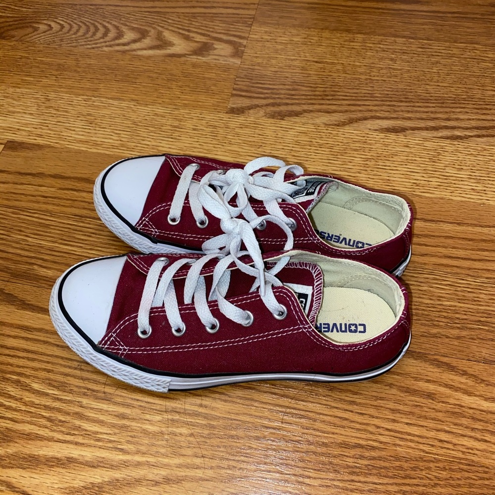 Burgundy converse size 2 but fits like a 4